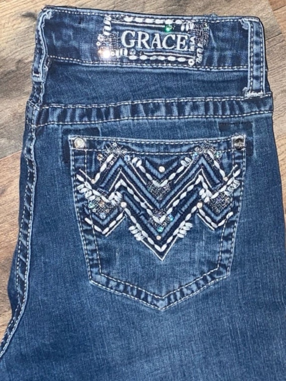 Grace in LA boot cut jeans - Picture 5 of 7